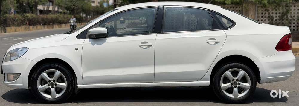 Skoda Rapid 1.5 Tdi Ambition Plus, 2015, Diesel