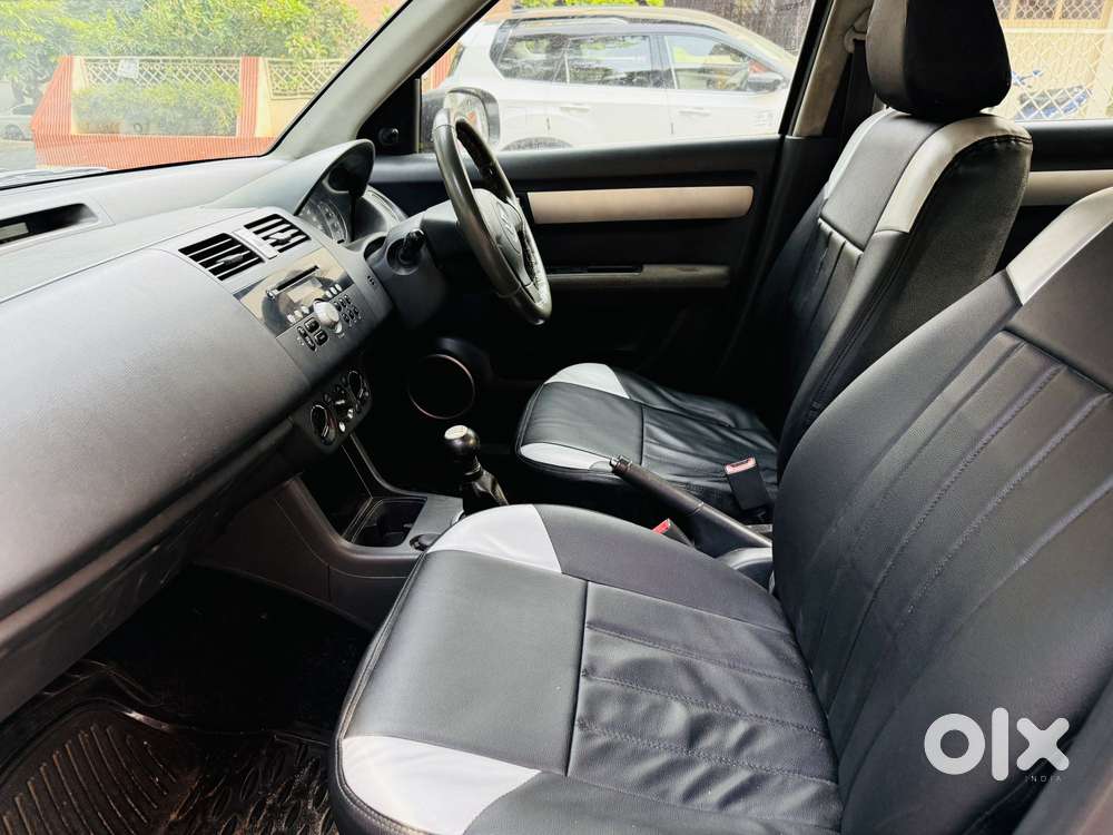 Maruti Suzuki Swift Dzire 1.2 Vxi Bsiv, 2011, Petrol