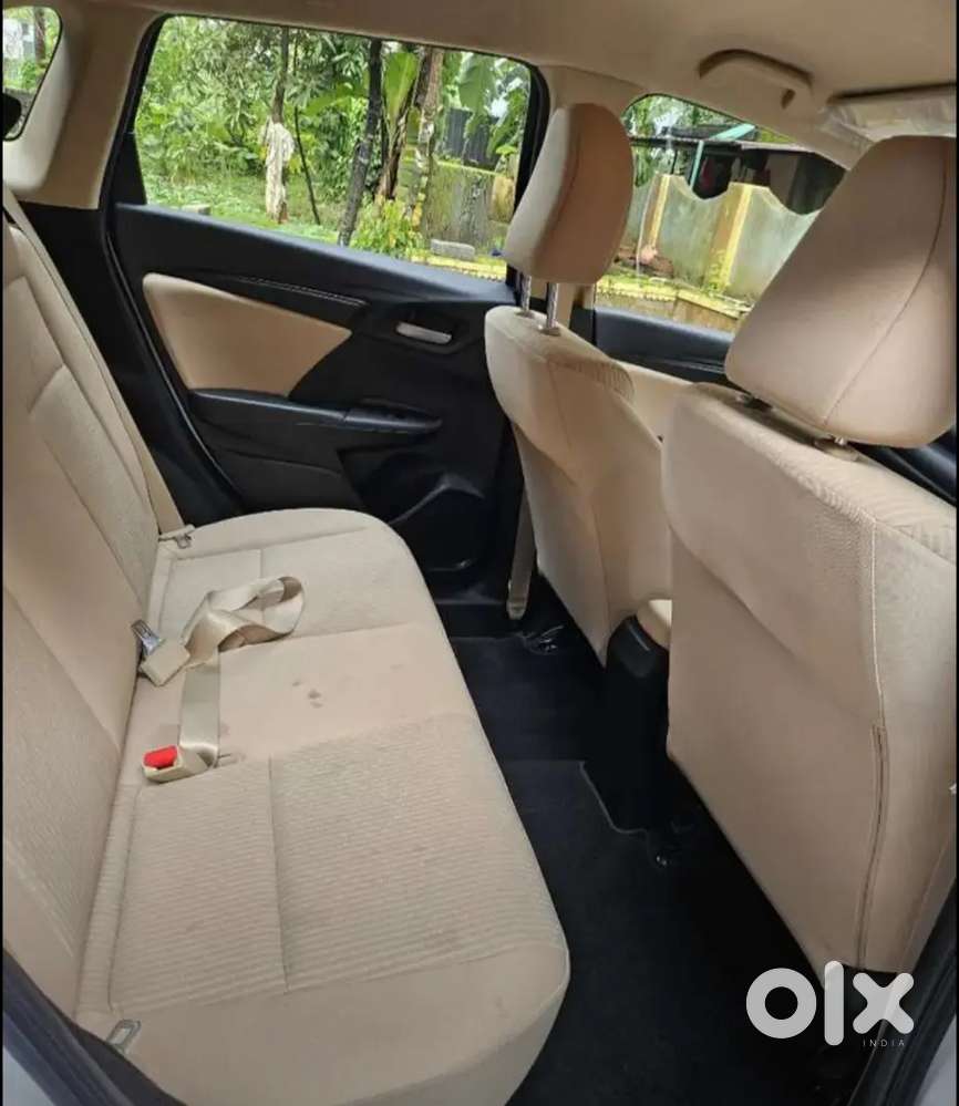 Honda Jazz 2023 Petrol Only 7000 Km Driven, Lady Doctor Used
