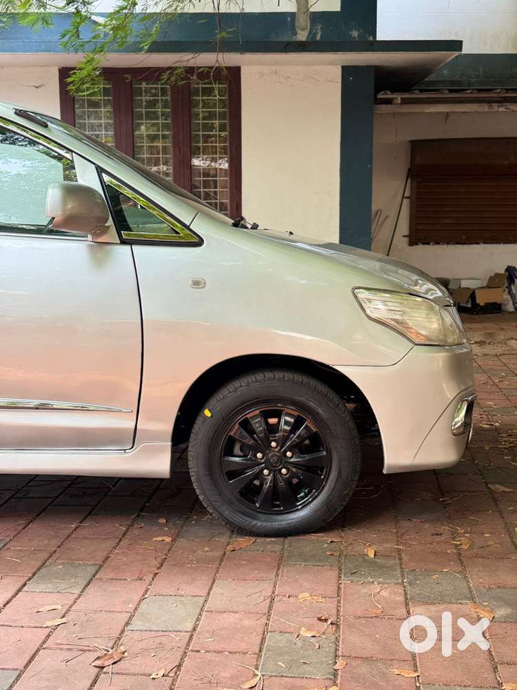 Toyota Innova 2.5 G (diesel) 7 Seater, 2012, Diesel