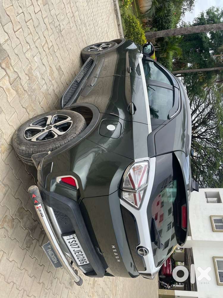Tata Nexon Xz+ Sunroof , 26,402km -  Petrol , Manual 2022