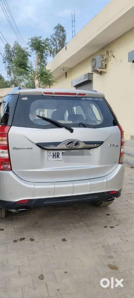 Mahindra Xuv500 2017 Diesel 108000 Km Driven