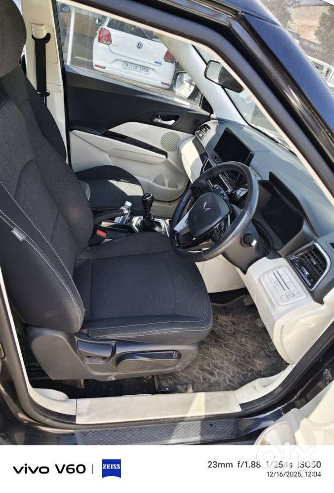 Mahindra Xuv 3xo Ax5 Pm Mt, 2024, Petrol