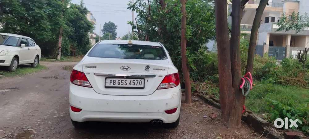 Hyundai Verna 1.6 Crdi Manual 2012