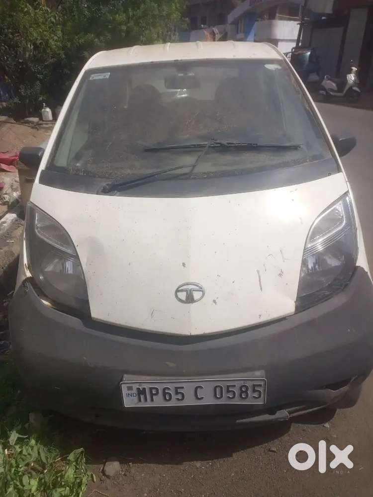 Tata Nano 12 Ka Model Petrol Jyada Piti Hai