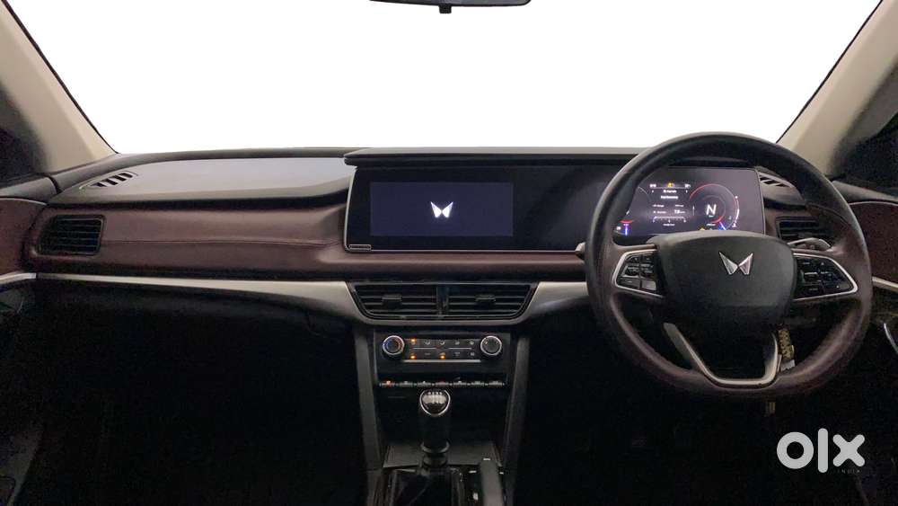 Mahindra Xuv700 2.2 Ax 7 Diesel Mt Str, 2023, Diesel