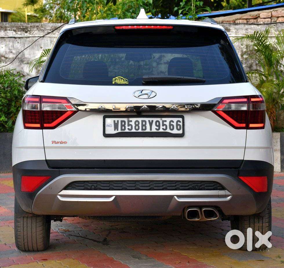Hyundai Alcazar 2.0 Platinum (o) Petrol At 7 Str, 2023, Petrol