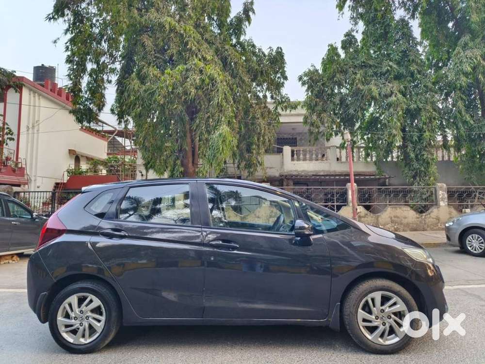 Honda Jazz V Automatic, 2016, Petrol