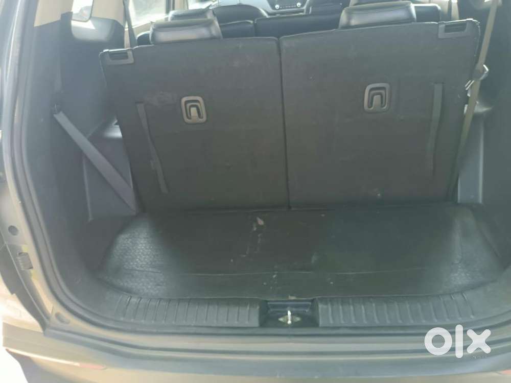 Kia Carens 2025 Diesel Well Maintained