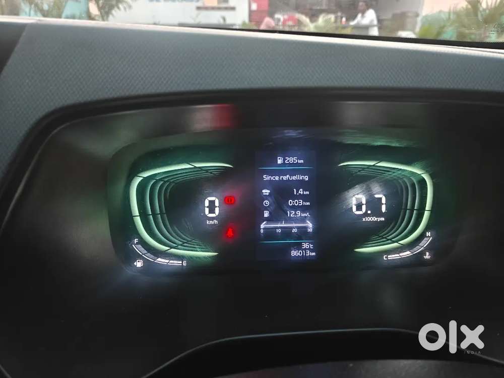 Good Condition Best Car Showroom Track Service