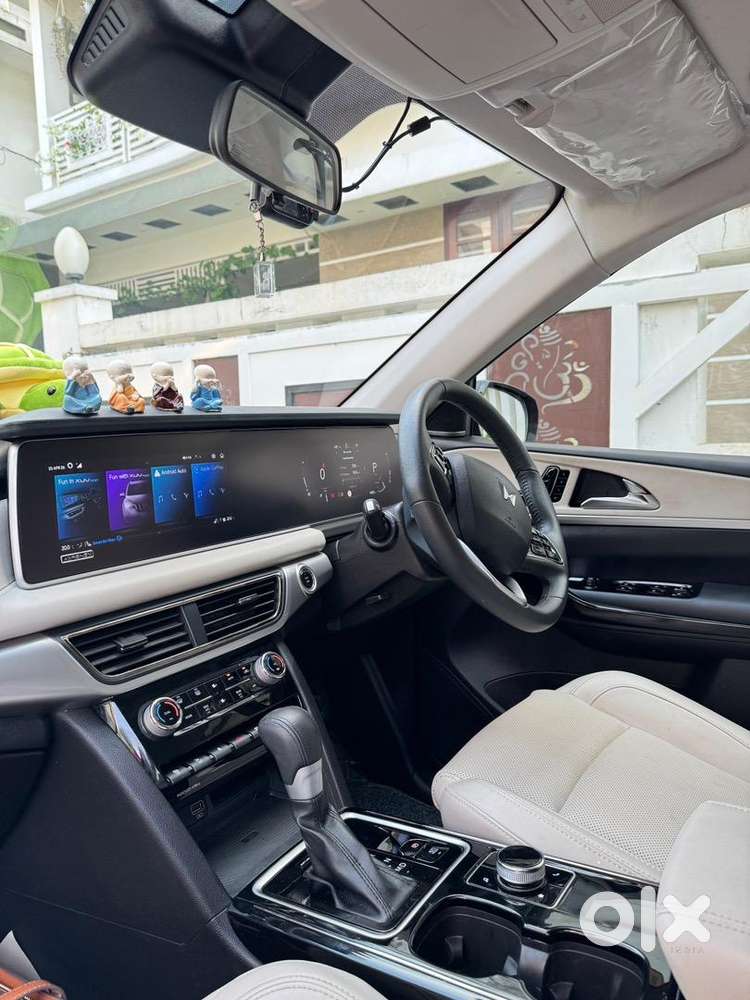 Mahindra Xuv700 2024 Diesel 14600 Km Driven