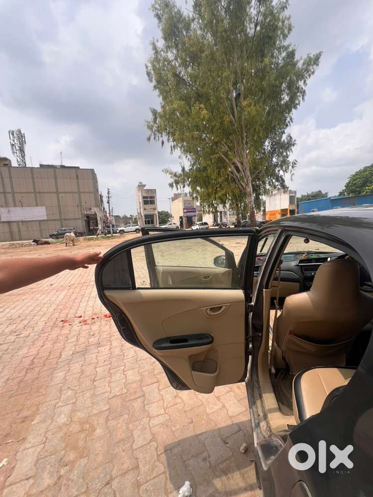 Honda Amaze 2017 Cng & Hybrids Well Maintained