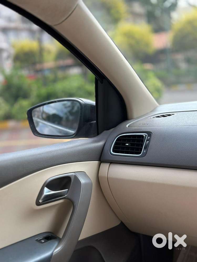 Volkswagen Vento Petrol Highline, 2011, Petrol