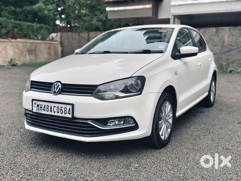 Volkswagen Polo Petrol Highline 1.6l, 2015, Diesel
