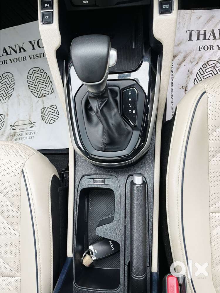 Kia Carens 1.4 Luxury Plus 6 Str, 2023, Petrol