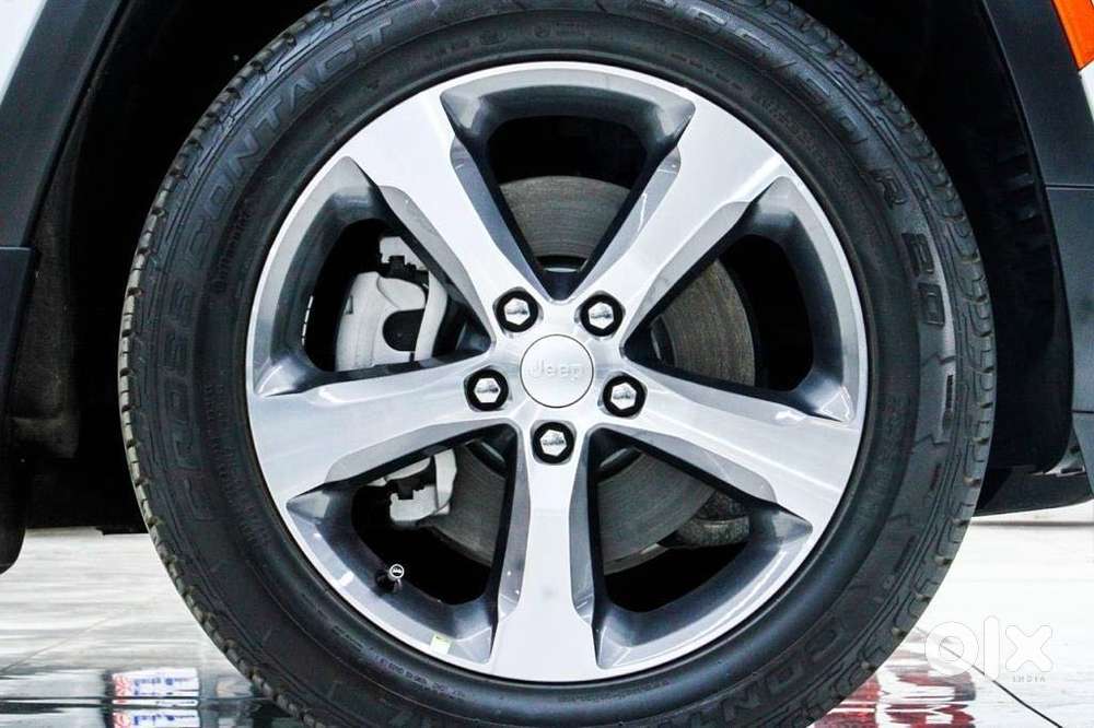 Jeep Grand Cherokee Limited (o) 4x4 At, 2022, Petrol