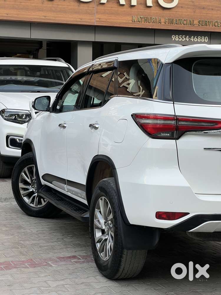 Toyota Fortuner 4x2 At 2.8 Diesel, 2021, Diesel