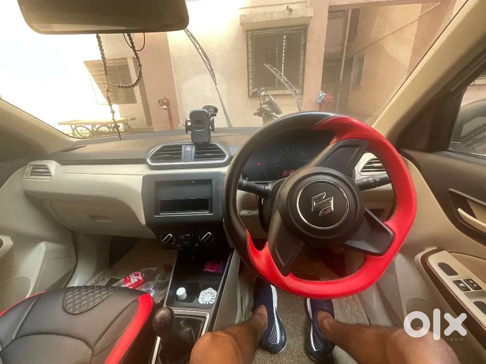 Maruti Suzuki Dzire 2025 Cng & Hybrids 1850 Km Driven. 6.5lac