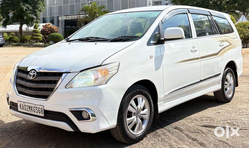 Toyota Innova 2.5 Gx 7 Str Bs-iii, 2015, Diesel