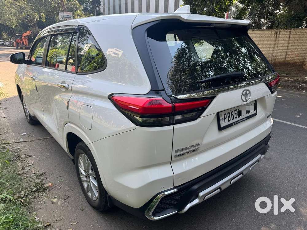 Toyota Innova Hycross 2.0 Gx 8 Str, 2025, Petrol