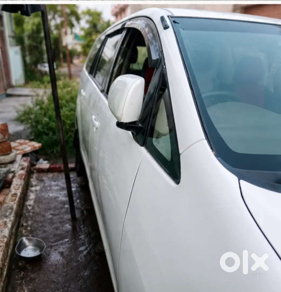 Toyota Innova 2.5