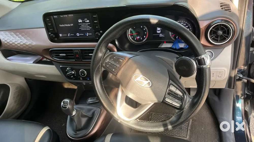 Selling My Hyundai Aura Cng 2023 Model Car