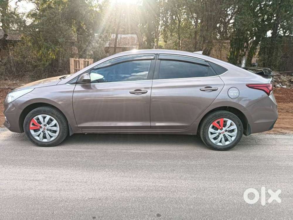 Hyundai Verna Fluidic 1.6 Crdi Sx, 2018, Diesel