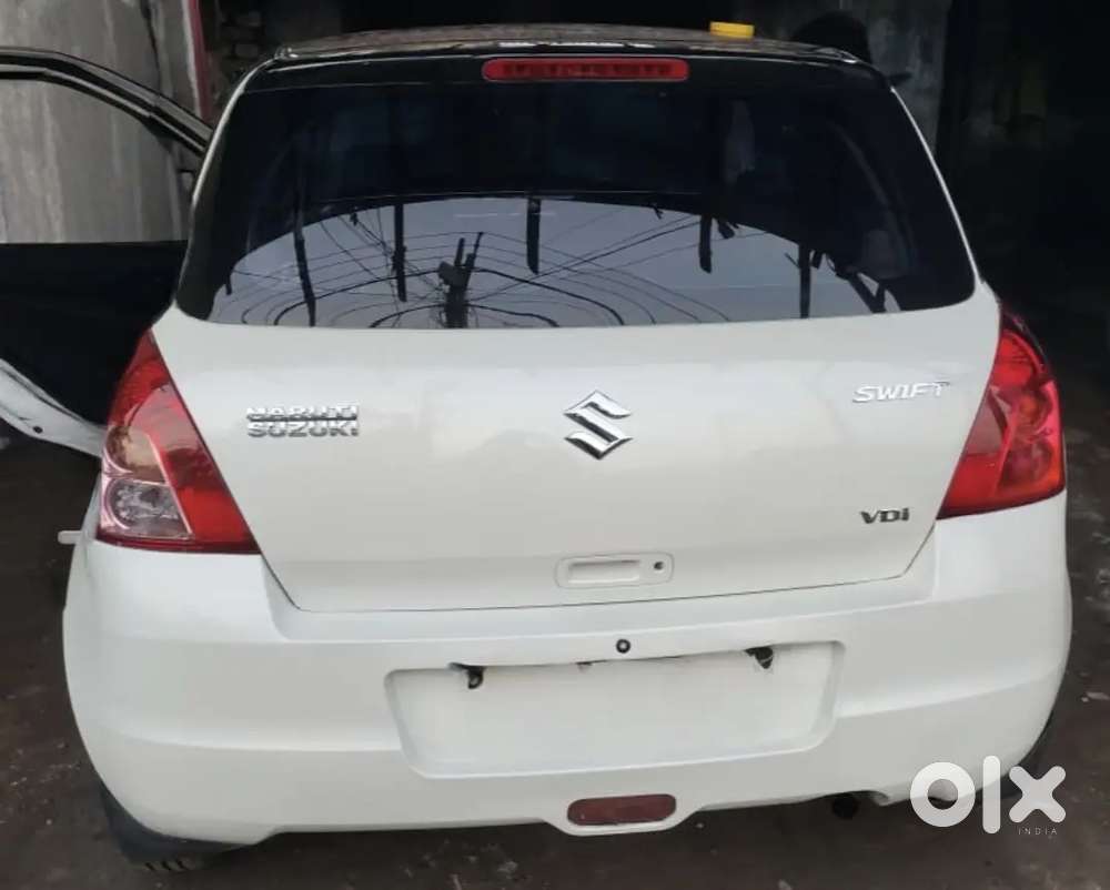 Maruti Suzuki Swift 2010 Diesel 85000 Km Driven Paper Validity 2030