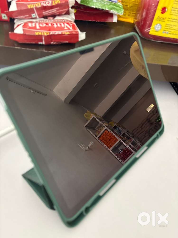Ipad M3 6 months old