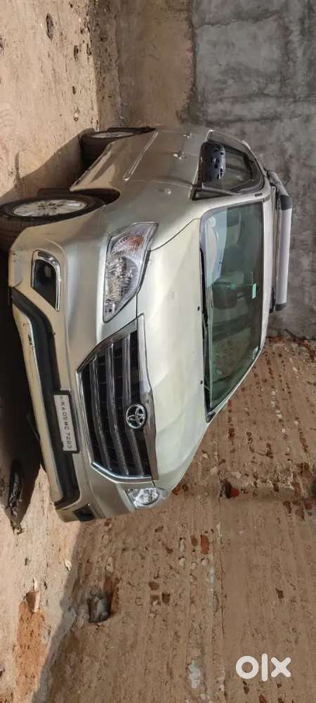 Toyota Innova 2.5 2006 variant diesel
