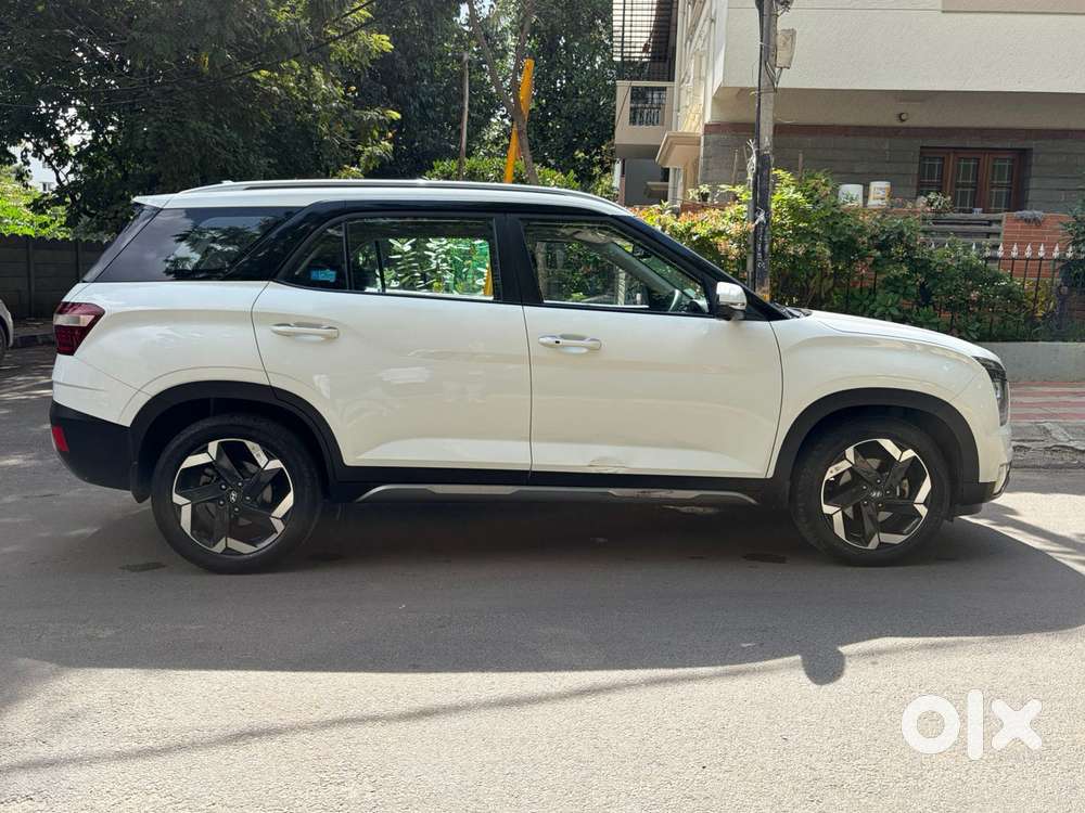 Hyundai Alcazar Platinum, 2021, Petrol