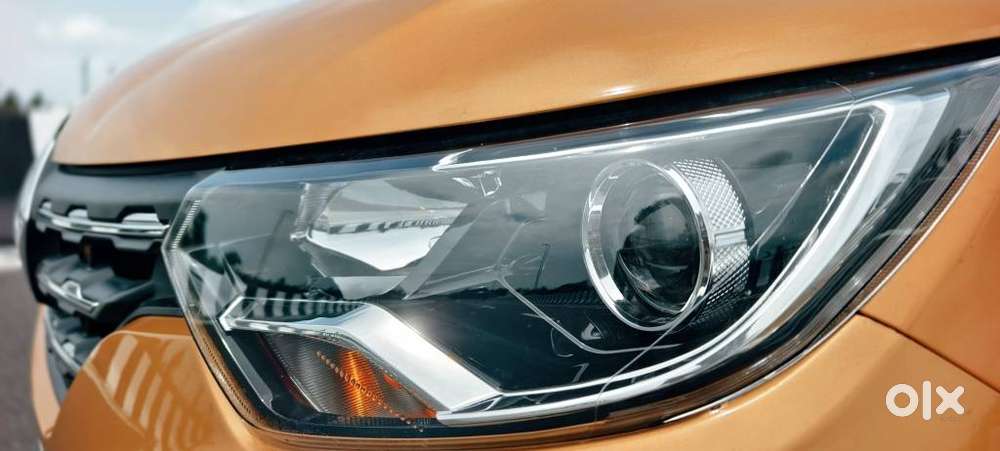 Renault Triber Rxt, 2022, Petrol