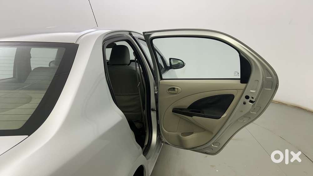 Toyota Etios 1.5 Vx, 2015, Petrol