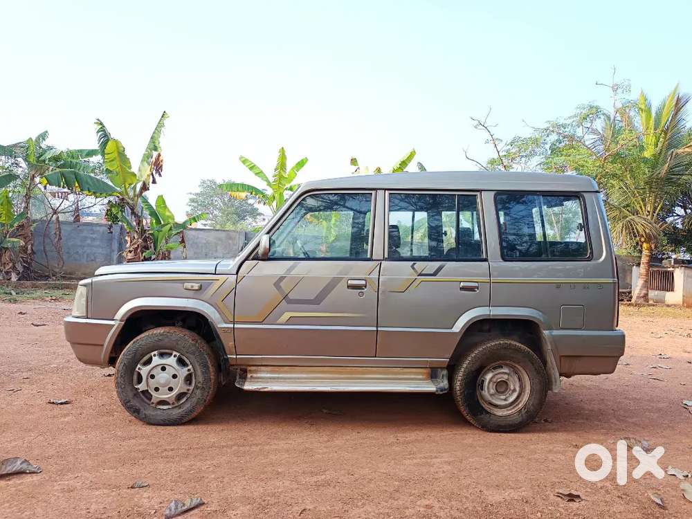 Tata Sumo Gold Ex Cr4 2013  Single Owner (corporate)