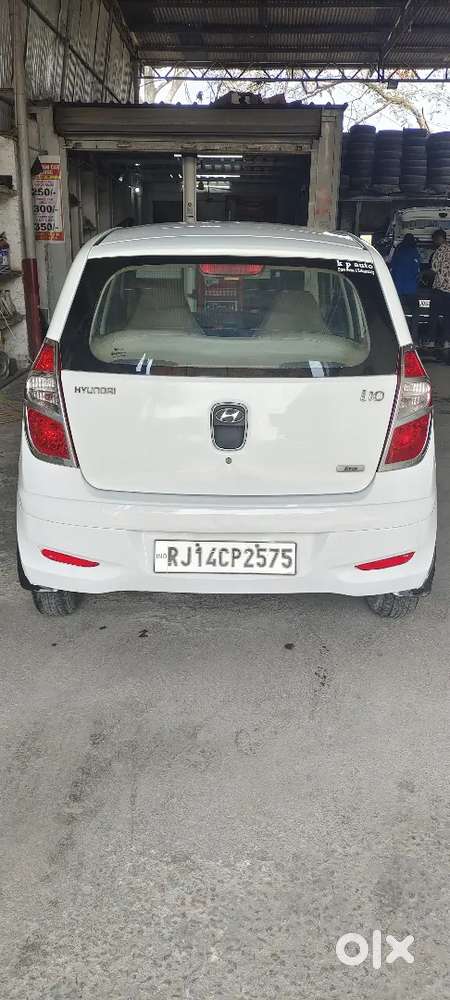 2012 Model I.10
