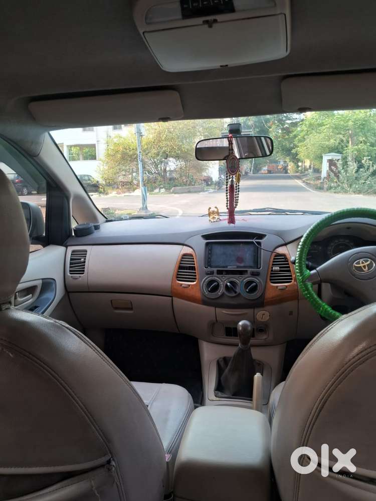 Toyota Innova 2.5 E 8 Str, 2005, Diesel