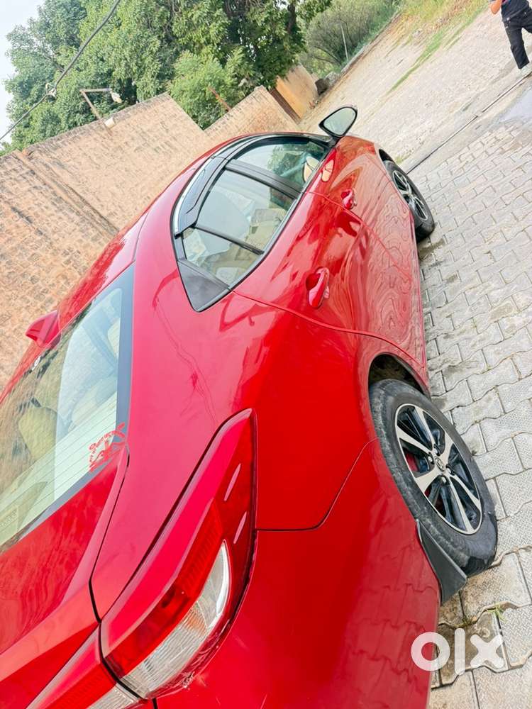 Toyota Hybrid 2021 - Reliable Ride