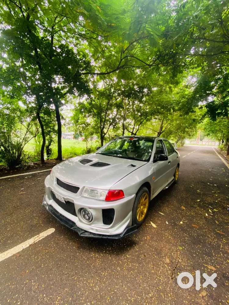 Mitsubishi Lancer 2000 Petrol