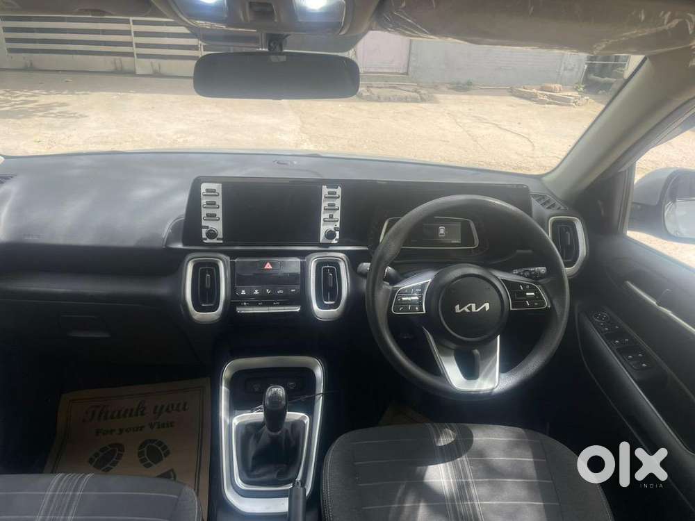 Kia Sonet 2024 Petrol 32605 Km Driven