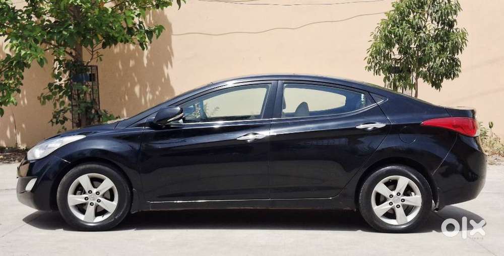 Hyundai Elantra 2.0 S, 2014, Petrol