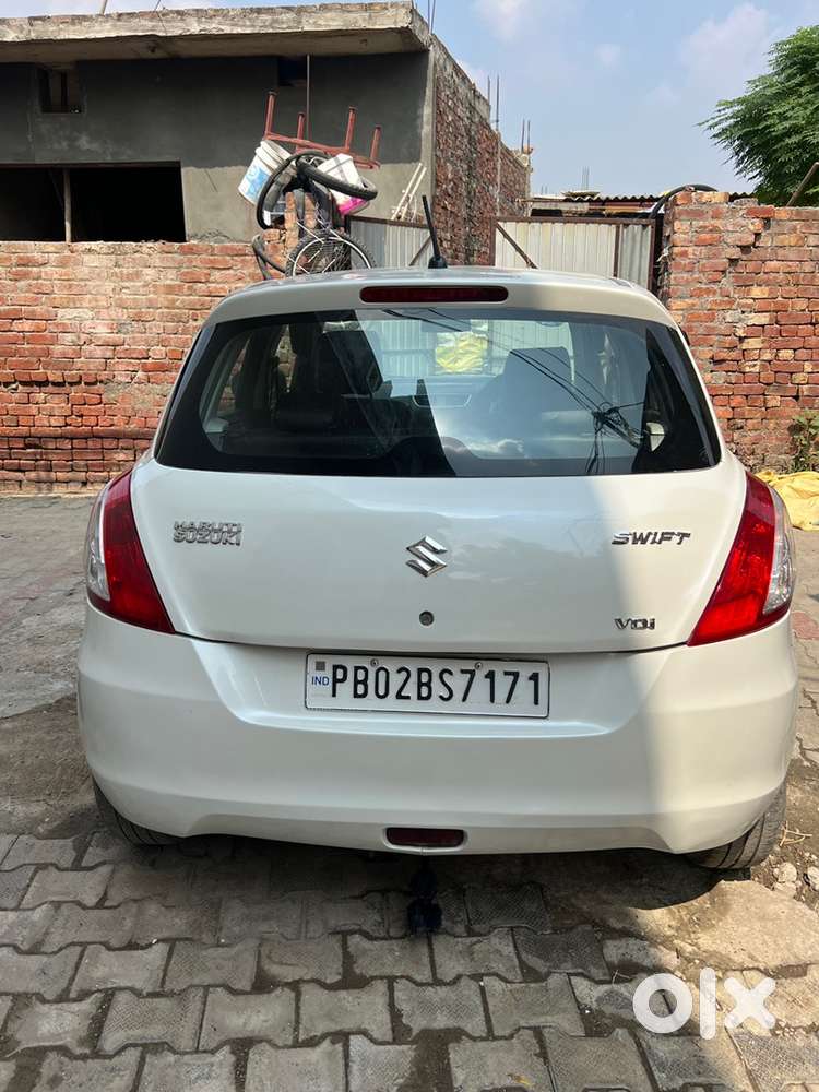 Maruti Suzuki Swift 2013 Diesel 80000 Km Driven