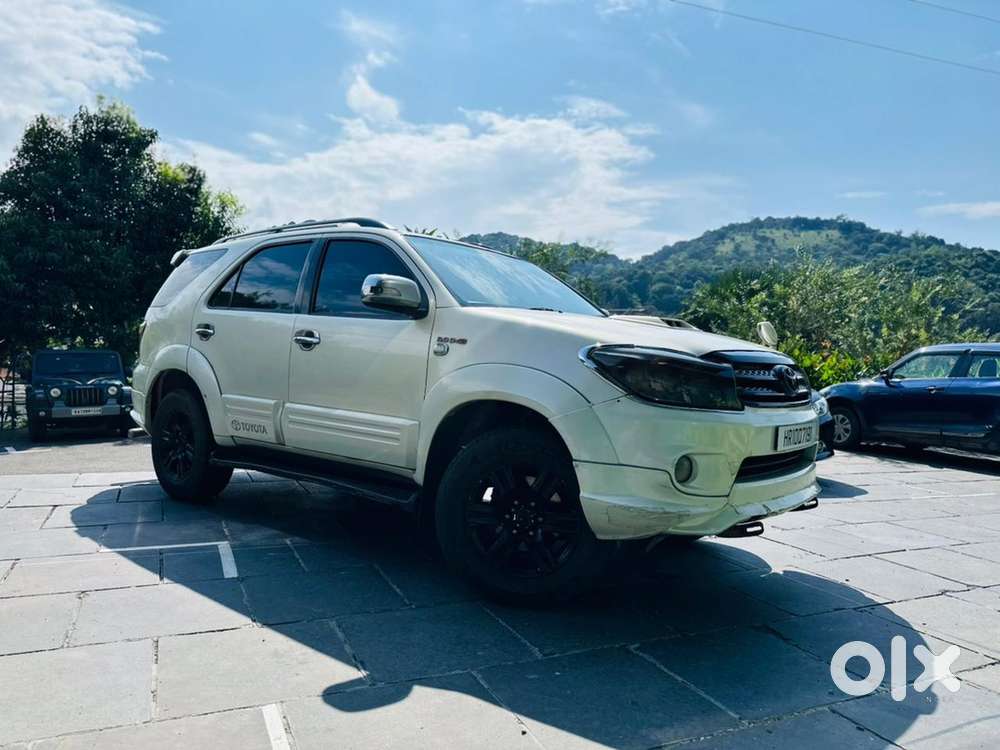 Toyota Fortuner 4x4 2010 Diesel Good Condition