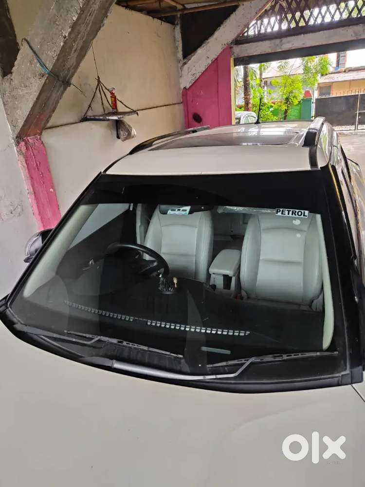Mahindra Xuv300 Turbosport 2023 Petrol 60000 Km Driven