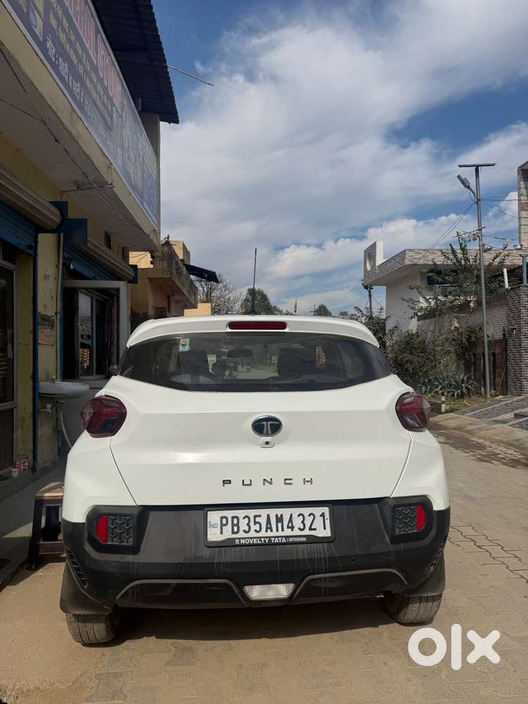 Tata Punch 2024 Petrol Well Maintained