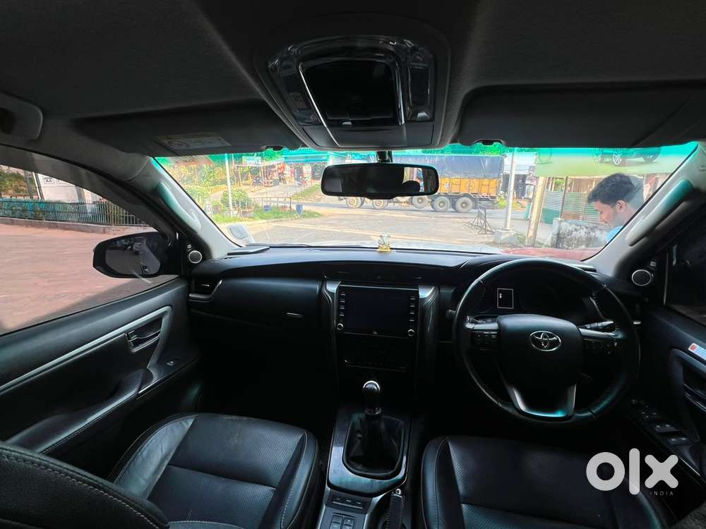 Toyota Fortuner Legender 2022 Diesel