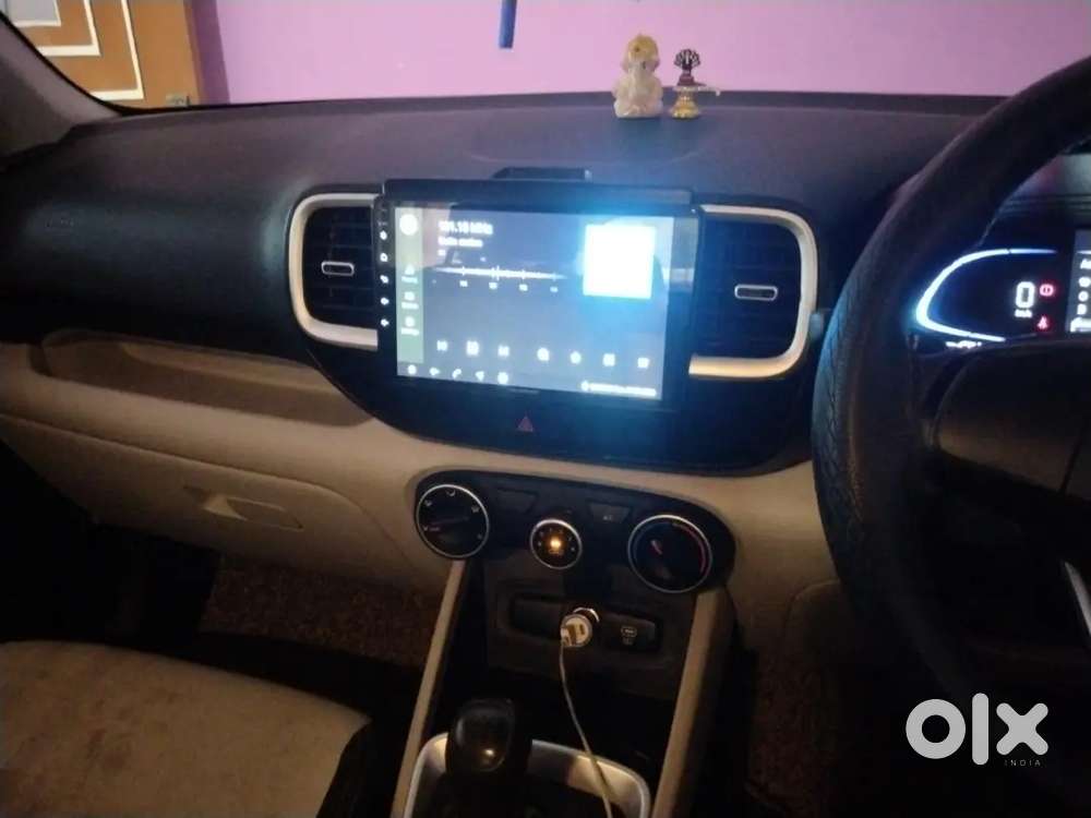 Hyundai Venue  1.2 Petrol Manual 2025