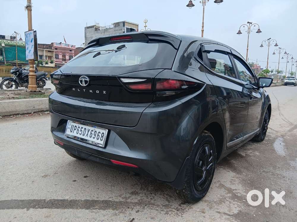 Tata Altroz 1.2 Xe, 2020, Petrol