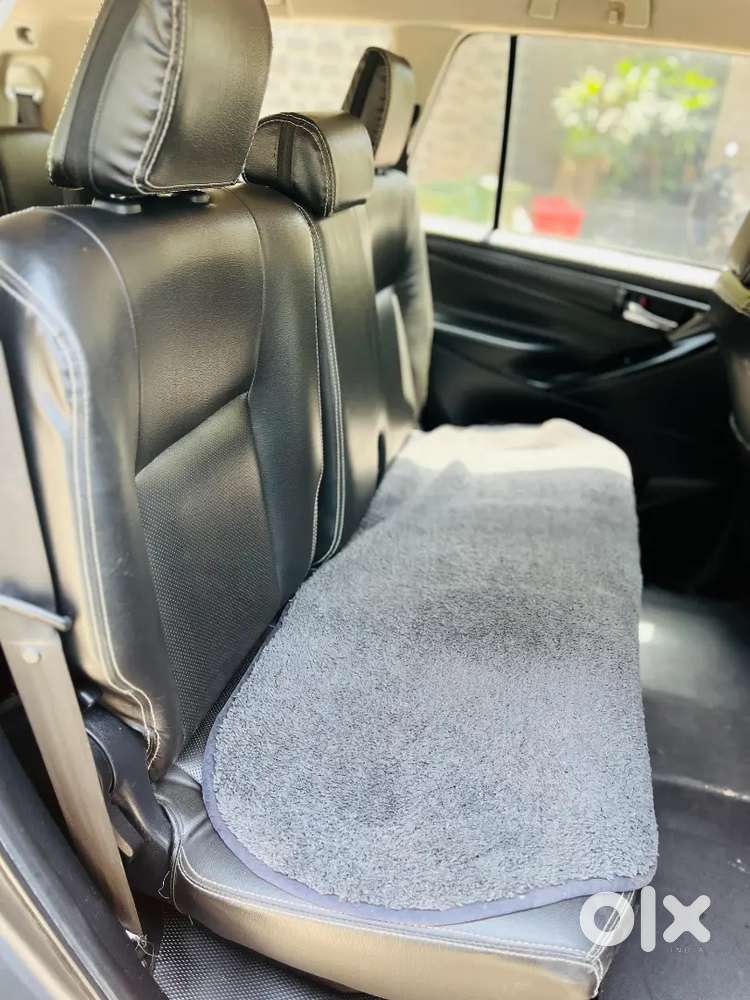 Toyota Innova Crysta 2016