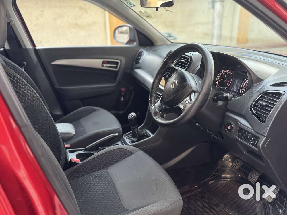 Maruti Suzuki Vitara Brezza Zdi+ Dual Tone Mt, 2017, Diesel