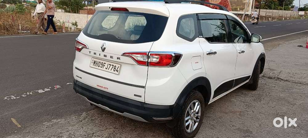 7 Seter Best Car